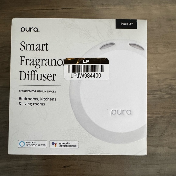 Pura V4 White Smart Fragrance Diffuser - Picture 3 of 8